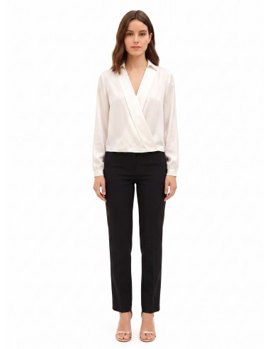 Blouse fluide en satin à col V avec col montant Rinascimento