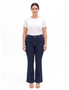 Jean flare extensibles pour femmes rondes Rinascimento Curvy