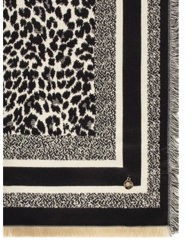 Écharpe jacquard tachetée en mélange de viscose avec bords effilochés Rinascimento