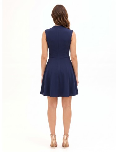Robe courte évasée en tissu fluide avec décolleté en V croisé et détail métallique Rinascimento