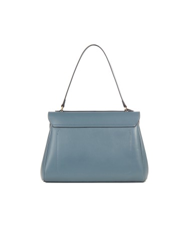 Sac à bandoulière en similicuir lisse avec breloques décoratives et bandoulière amovible Rinascimento