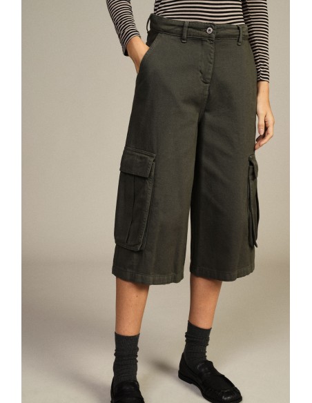 Short Dixie à effet bonbon avec grandes poches latérales
