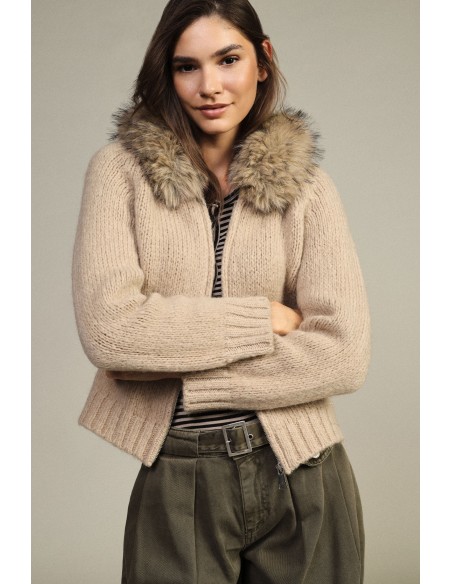 Cardigan zippé à capuche bordée de fourrure Dixie