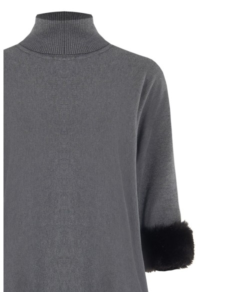 Pull ample à col roulé avec empiècements en fausse fourrure Rinascimento