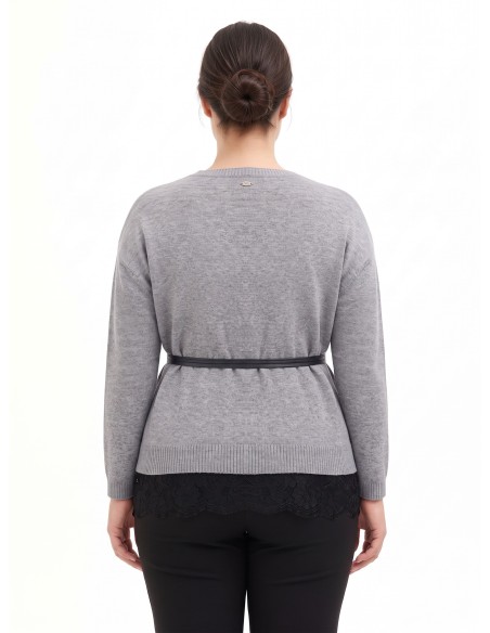 Pull ample grande taille avec bas en dentelle et longue ceinture fine en similicuir Rinascimento Curvy