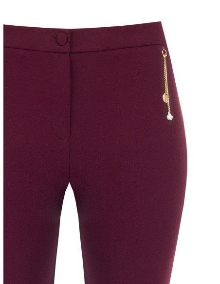 Pantalon droit curvy en scuba crêpe avec détail bijou chaînes et perle Rinascimento Curvy