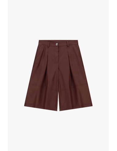 Short met normale taille, plooien en riemlussen