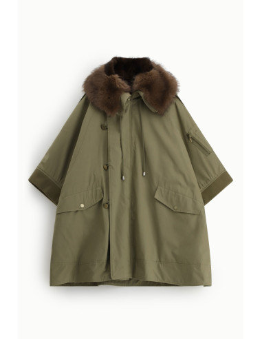 Oversized jas met houtje-touwtjesluiting en bontkraag van Dixie