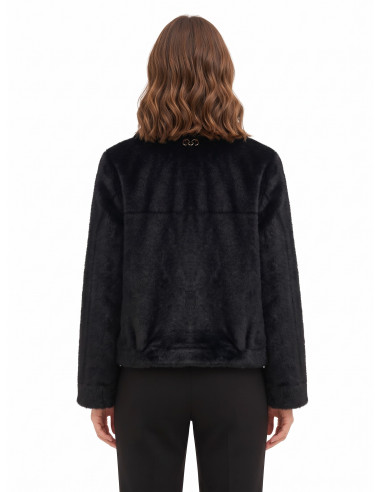 Blouson court en fausse fourrure douce avec maxi poches Rinascimento