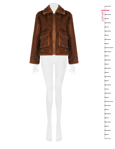 Blouson court en fausse fourrure douce avec maxi poches Rinascimento