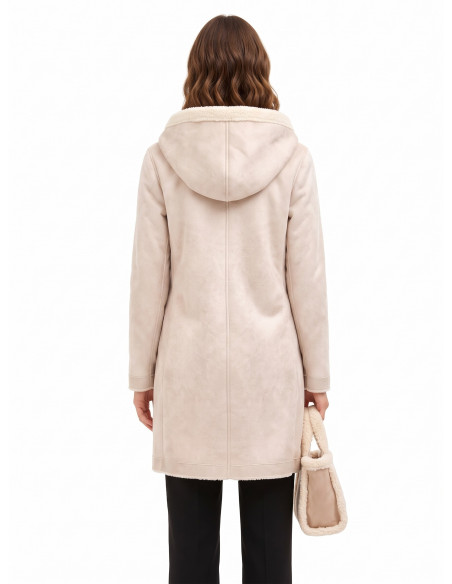Manteau long en imitation peau lainée avec pochette assortie et capuche Rinascimento