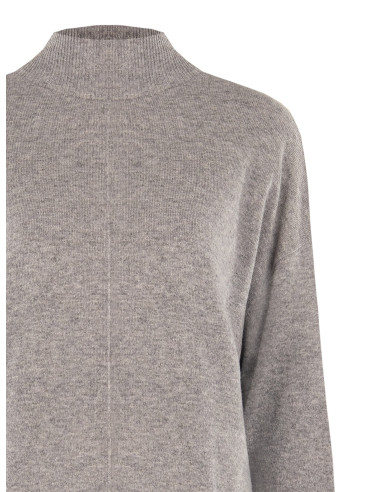 Pull-over oversize à col montant en laine avec couture centrale Rinascimento
