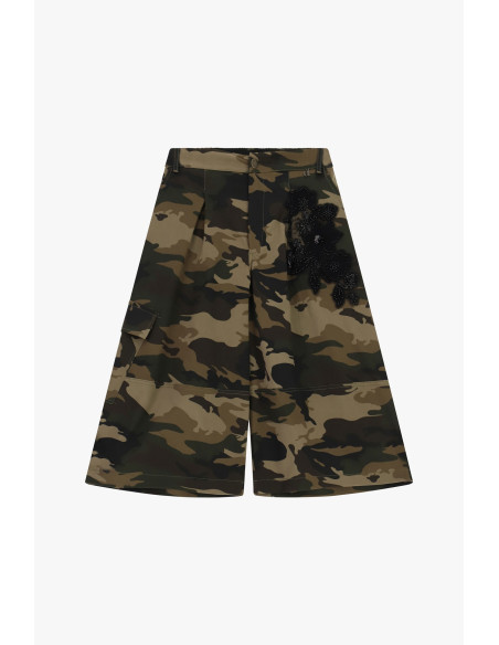 Dixie shorts met lange pijpen, camouflageprint en bloemenmotief