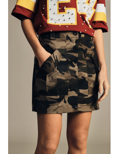 Jupe courte à motif camouflage avec poches plaquées Dixie