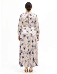 Robe longue grande taille en satin avec bande plissée à la taille Rinascimento Curvy 2