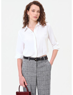 Chemisier crop fluide en satin mat à boutons dissimulés Rinascimento