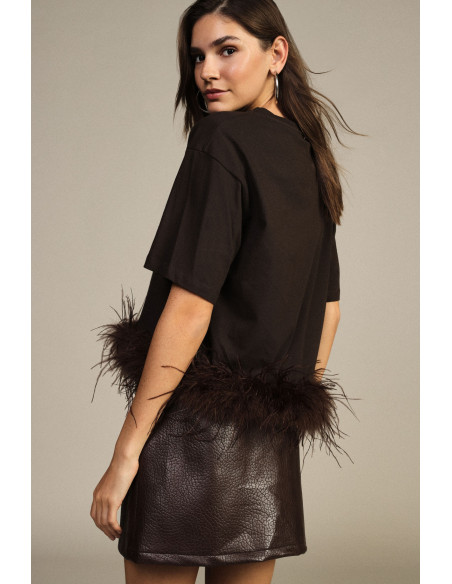 T-shirt à manches courtes avec plumes sur le bas Dixie