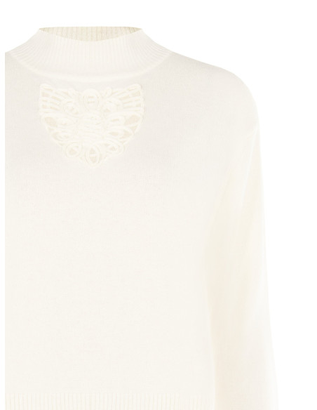 Pull fin en mélange de viscose et de laine avec empiècement en crochet sur le devant Rinascimento
