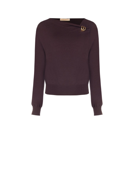 Pull léger à col asymétrique avec détail bijou Rinascimento