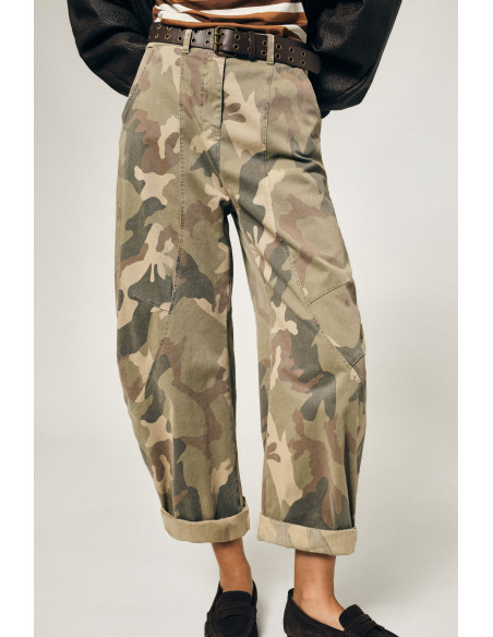 Pantalon palazzo à imprimé camouflage avec ceinture Please