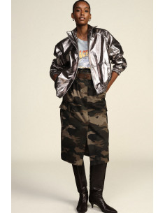 Jupe mi-longue à motif camouflage avec ceinture Dixie