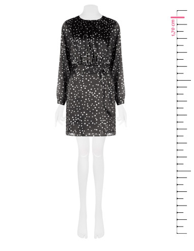 Robe courte en satin légèrement froissé avec manches 3/4 Rinascimento