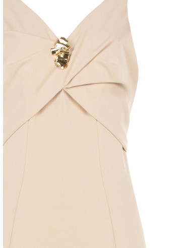 Robe fourreau en crêpe scuba avec double décolleté en V et broche décorative Rinascimento