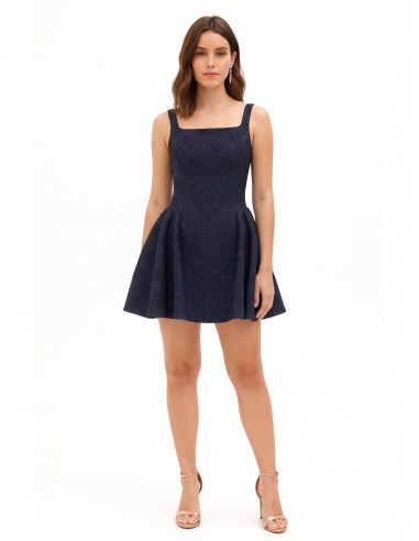 Robe courte bouffante en jacquard texturé avec lurex et décolleté carré Rinascimento