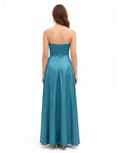 Robe longue en satin avec fente sur le devant Rinascimento
