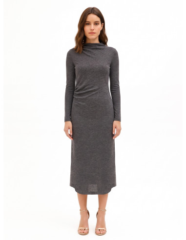Robe longue en maille froncée sur un côté Rinascimento