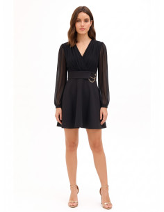Robe courte effet deux pièces avec décolleté en V croisé en georgette et jupe en tissu technique Rinascimento