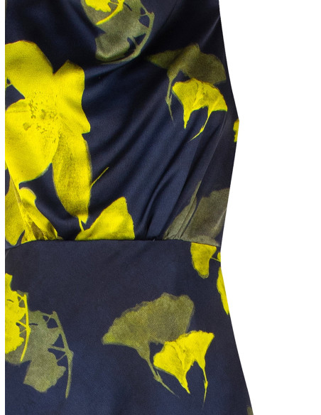 Robe longue fluide en satin légèrement froissé à motif floral Rinascimento