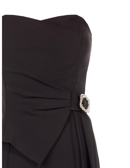 Uitlopende jumpsuit van technische stof met siergesp en drapering Rinascimento