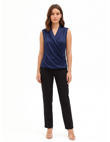 Satijnen blouse met gedrapeerde overslag-V-hals Rinascimento