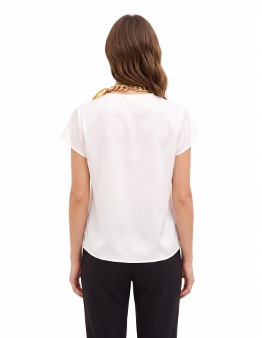Blouse van mat satijn met V-hals, verweven ketting en sjaaltje Rinascimento
