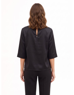 Ruime satijnen blouse met cut-out en rimpeldetail op één schouder Rinascimento 2