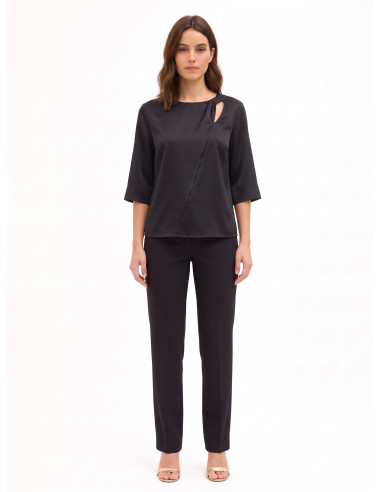 Blouse ample en satin avec découpe et fronces sur une épaule Rinascimento