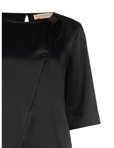 Ruime satijnen blouse met cut-out en rimpeldetail op één schouder Rinascimento