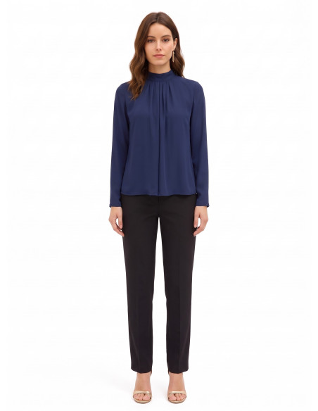 Vloeiende georgetteblouse met plooien aan de voorkant Rinascimento