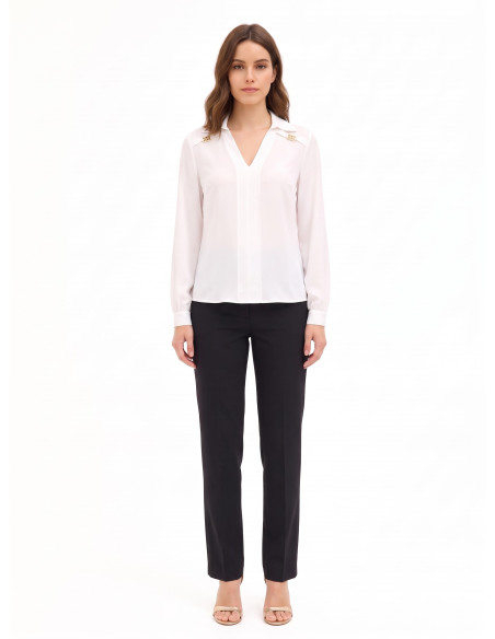 Blouse fluide en georgette avec col en V et étiquettes logo RR Rinascimento