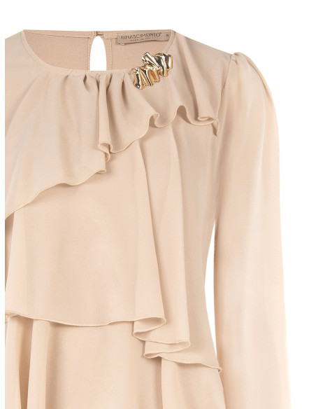 Blouse en georgette à volants superposés avec broche décorative Rinascimento