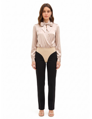Body ample en satin avec décolleté en V croisé et nœud Rinascimento