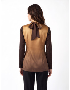 Blouse longue cintrée en satin avec col en V et nœud Rinascimento 2