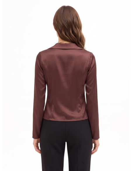 Chemisier cintré et court en satin avec collier assorti Rinascimento