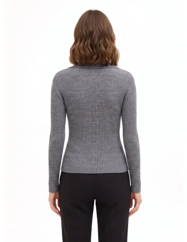 Pull ajusté côtelé à col polo avec boutons bijou Rinascimento