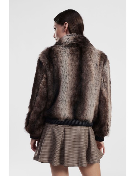 Veste courte en éco-fourrure avec fermeture éclair et bord côtelé Dixie