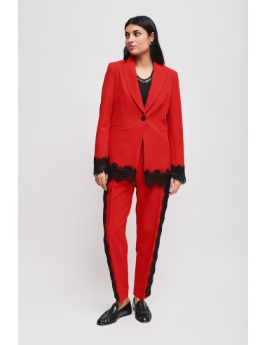 Ensemble Maryley avec veste simple boutonnage et pantalon cigarette en dentelle