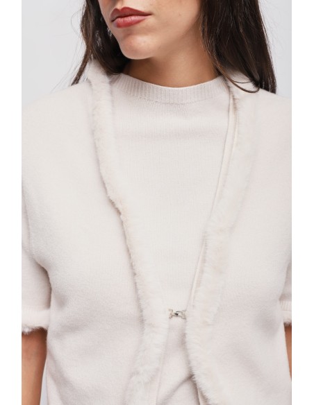 Gilet en maille avec détails en fausse fourrure Maryley