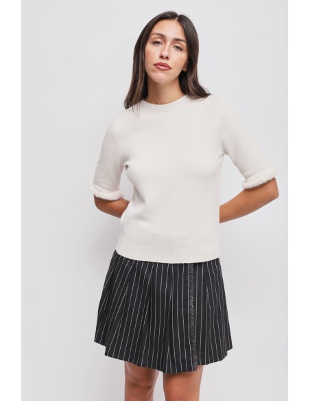Top met korte mouwen en imitatiebontdetail van Maryley