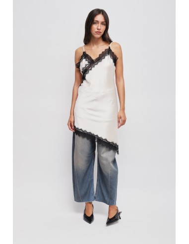 Robe satinée asymétrique en dentelle Maryley